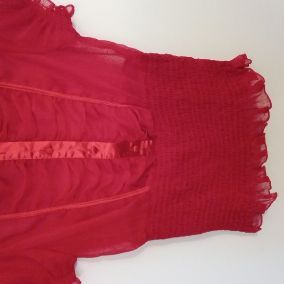 Short Sleeve Button Up Blouse with Satin Collar - Picture 6 of 9